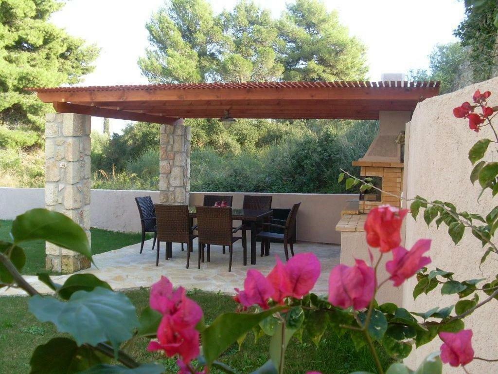 Villa Amelia Metaxáta 外观 照片